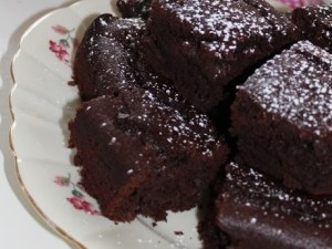 Super- schokoladige vegane Schokobrownies fast ohne Zucker aber mit viiiiiiel Kakao