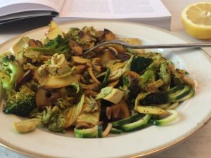 Powerfood – Zucchininudeln asiatisch, glutenfrei und vegan