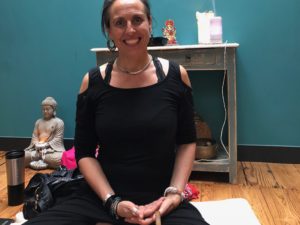 Buddhismus und Yoga  – ein Interview mit Katchie Ananda